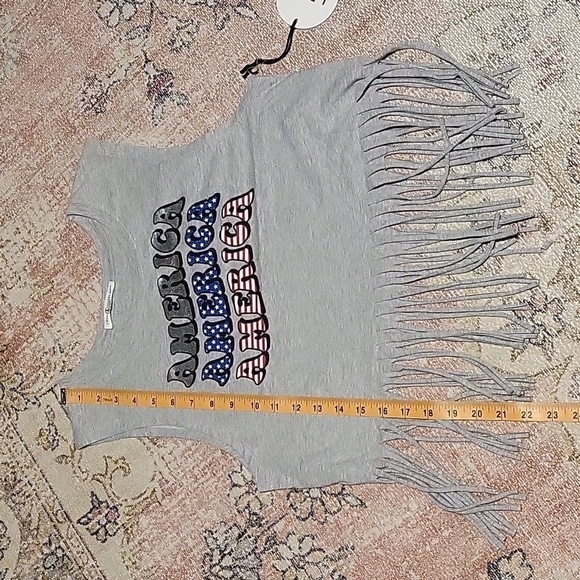 Love Peace & Lazy Days Gray America Fringe Sleeveless Top - Size L - Picture 9 of 9